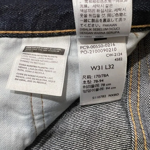 Levi's 550 Dark Wash - Picture 9 of 9